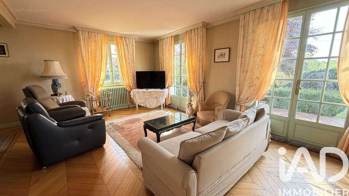 Photo 8 - Maison à LIVRY-SUR-SEINE