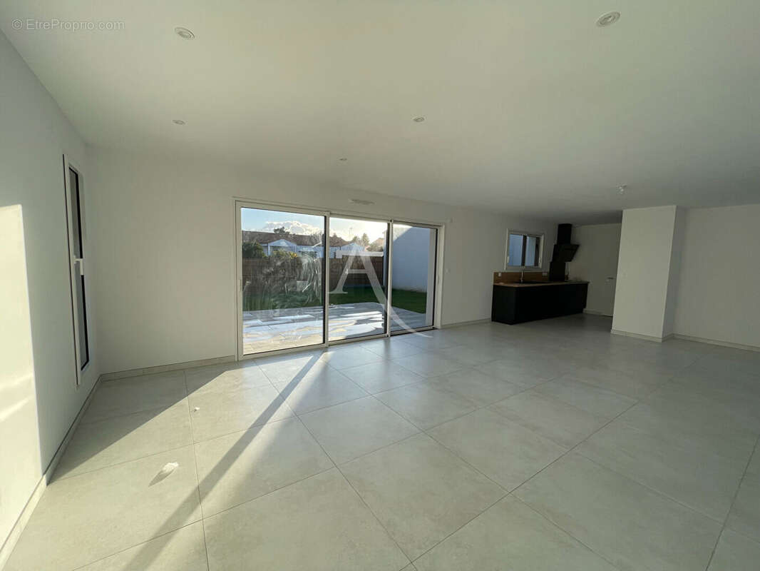 Maison à SAINT-HILAIRE-LA-FORET