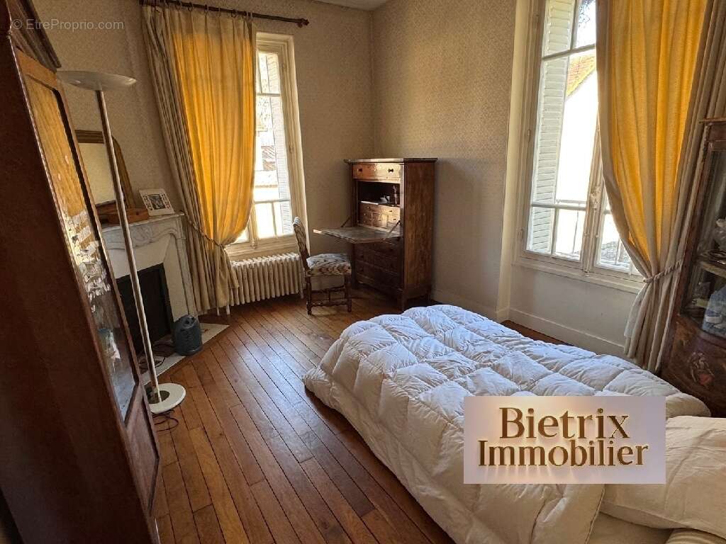 Maison à L&#039;ISLE-ADAM