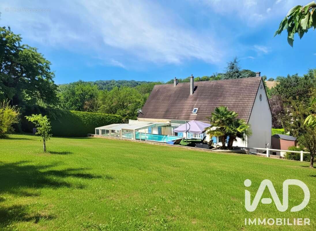 Maison 251 m² à Seraincourt  - photo 3