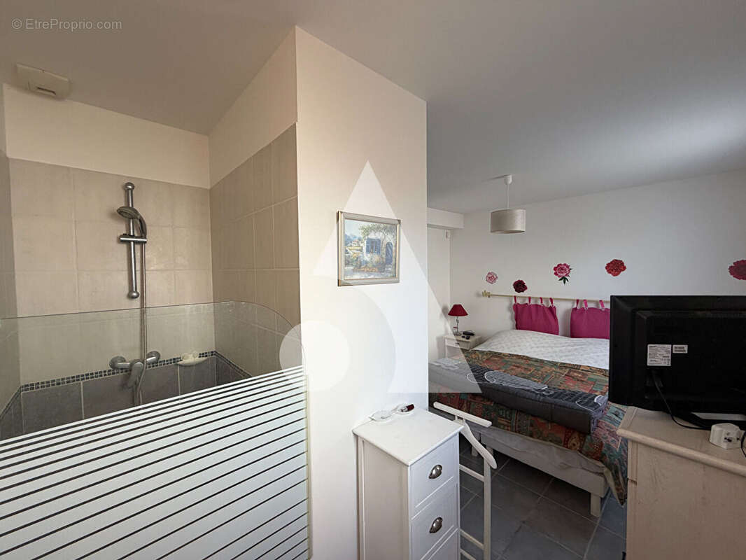 Maison à LES MATHES