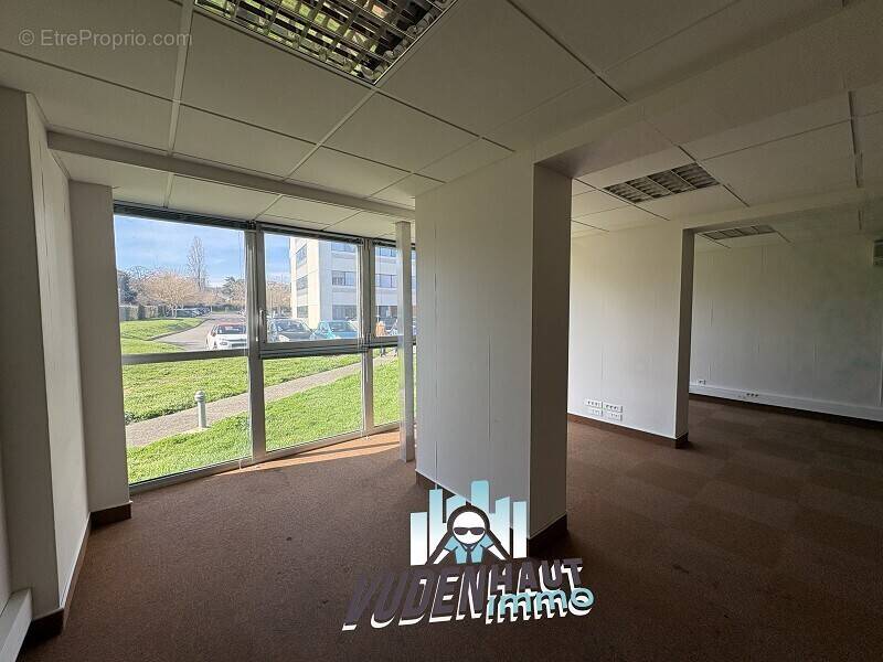 Commerce à COLOMIERS