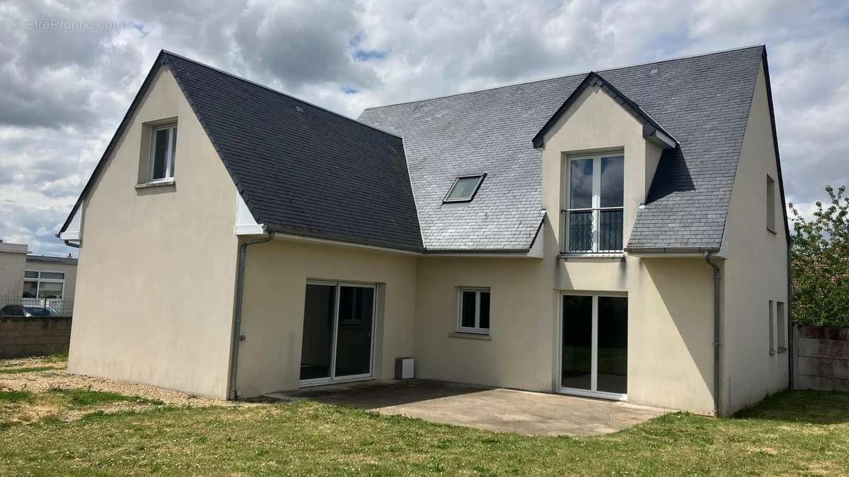 Maison à NOTRE-DAME-D&#039;OE