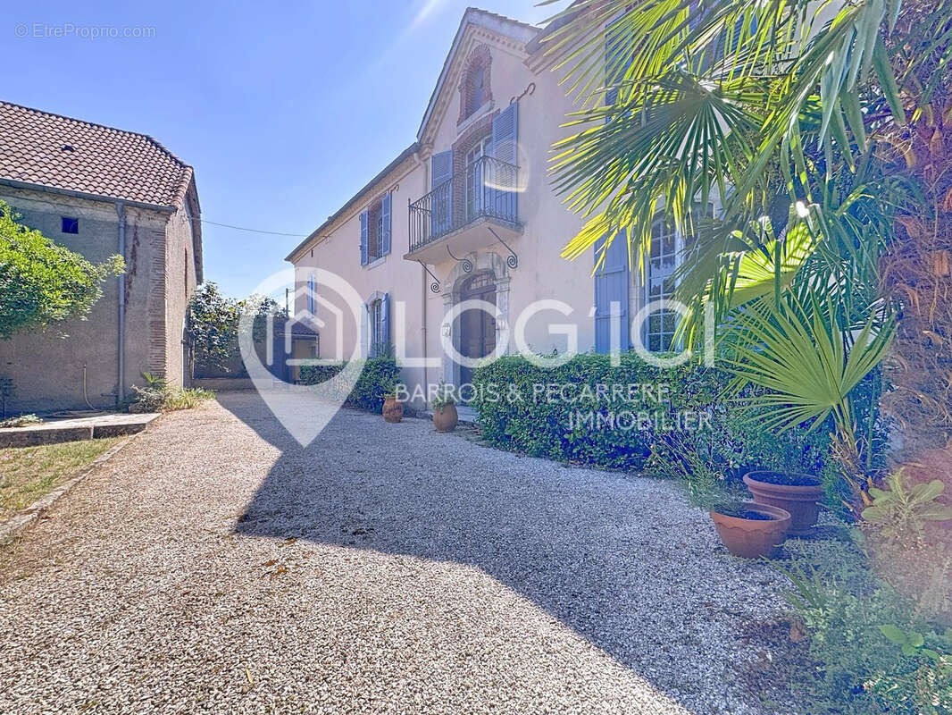 Maison à VIC-EN-BIGORRE