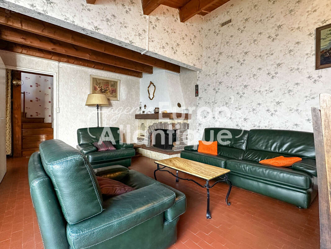 Maison à LES MATHES