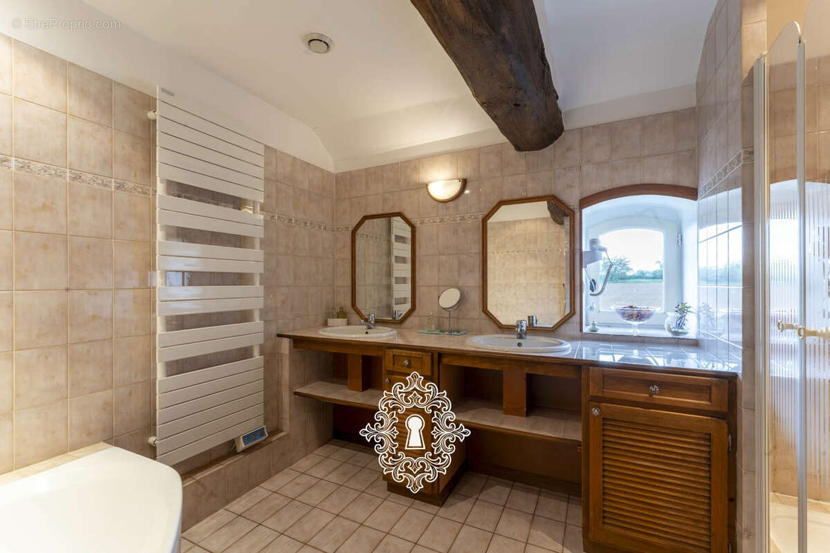 Maison à DONNEMARIE-DONTILLY