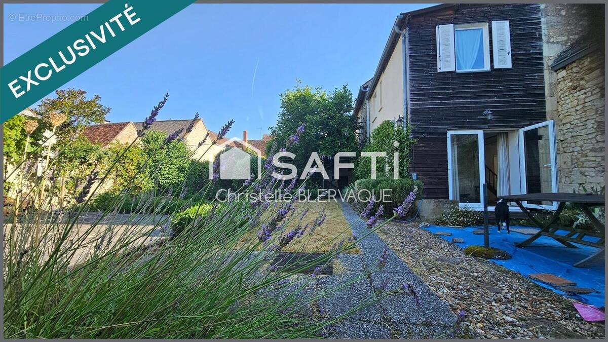 Photo 1 - Maison à YZEURES-SUR-CREUSE