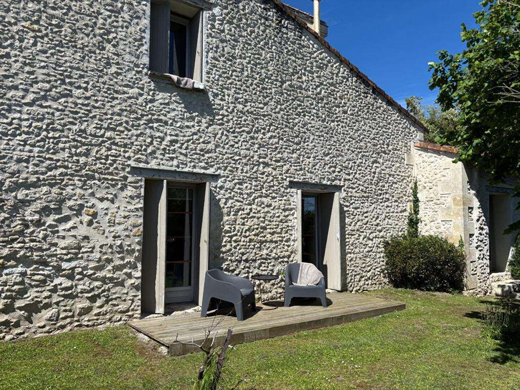 Maison à MOULIS-EN-MEDOC