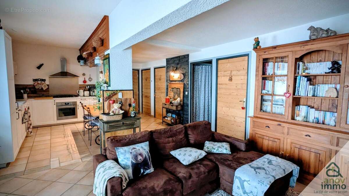 Appartement à MEAUDRE