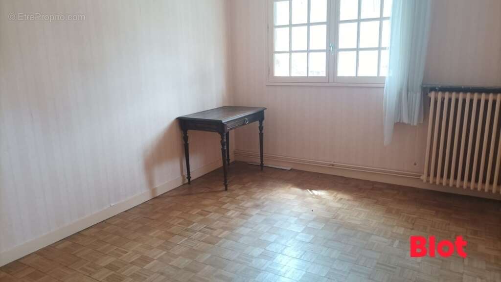 Maison à LA GUERCHE-DE-BRETAGNE