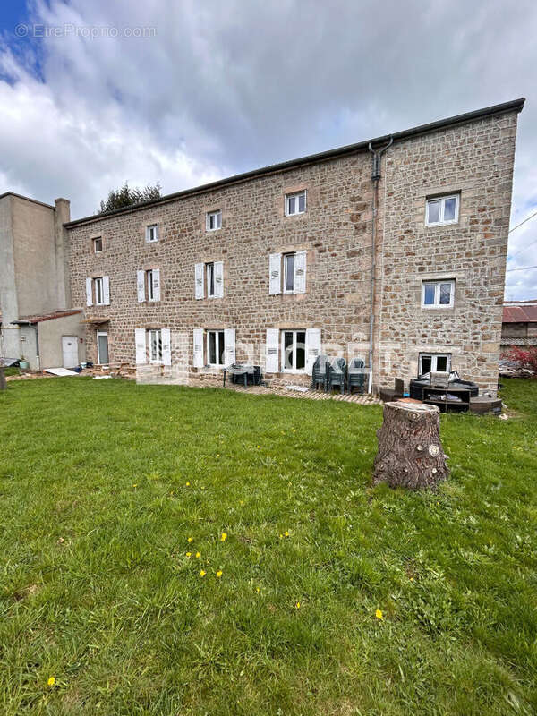 Maison à MONTFAUCON-EN-VELAY