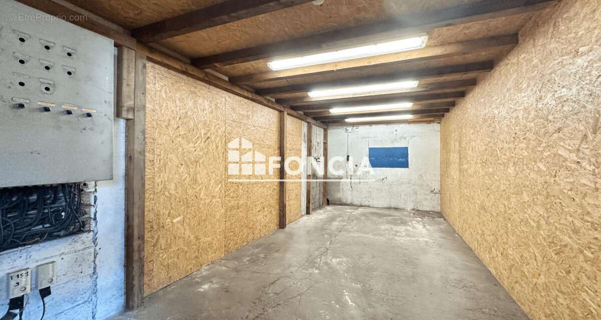 Local commercial / entrepôt - photo 7
