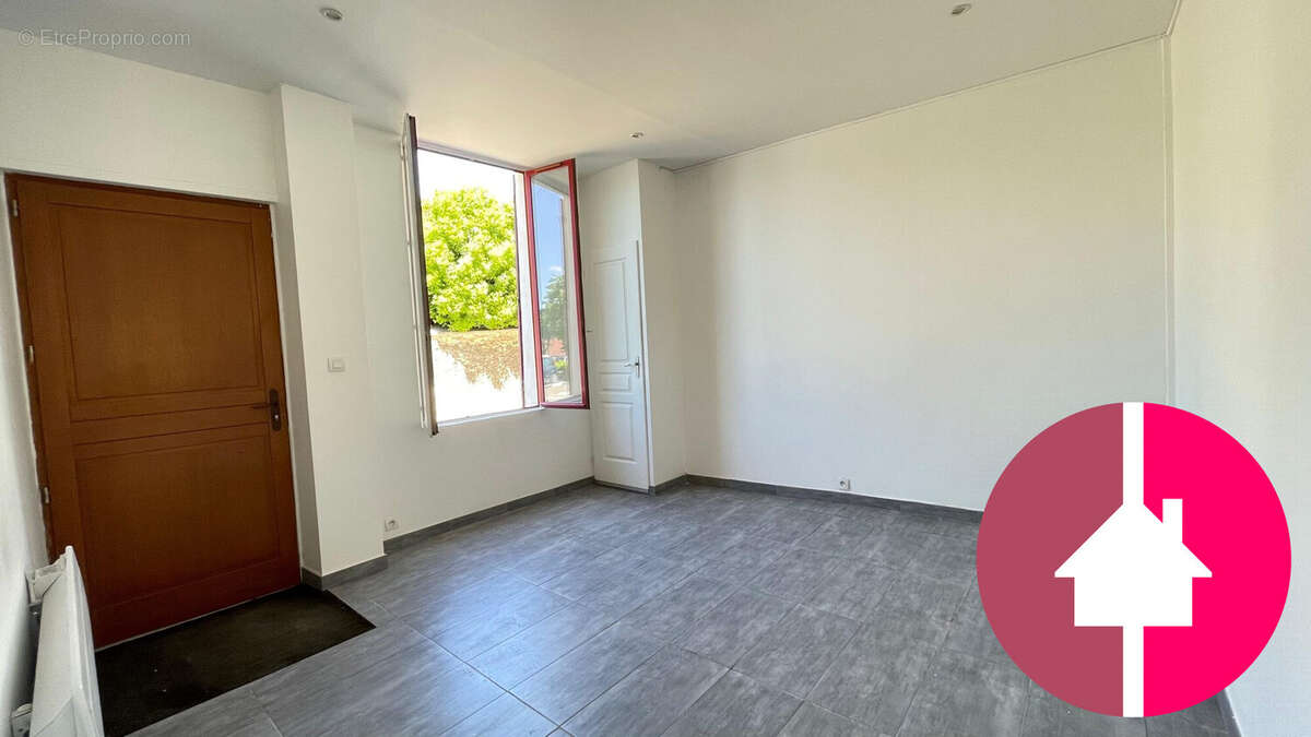 Appartement à FERRIERES-EN-BRIE