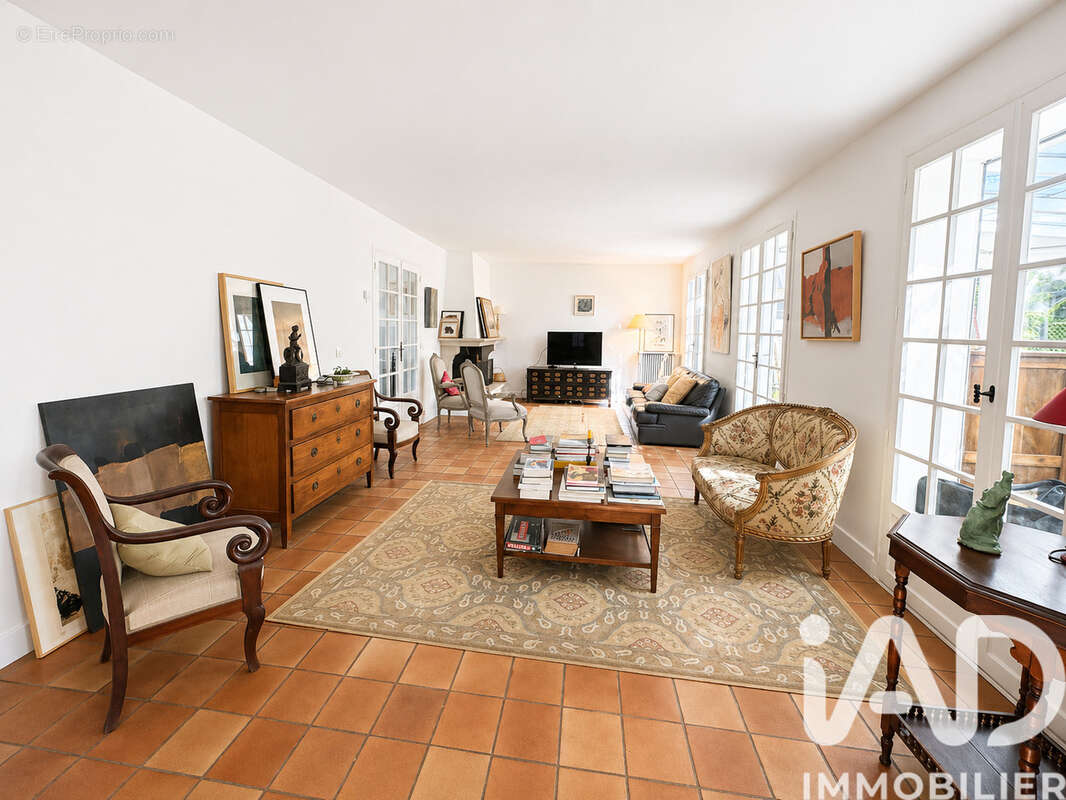 Photo 2 - Maison à LIMOURS
