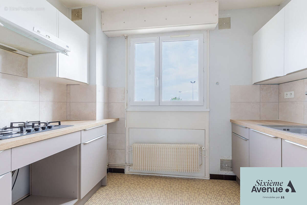 Appartement à SAINTE-GENEVIEVE-DES-BOIS