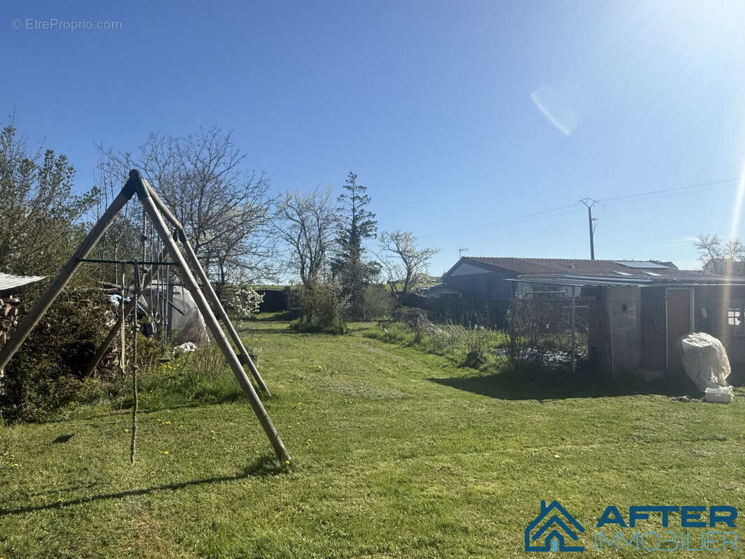 Maison à CHAMPENOUX