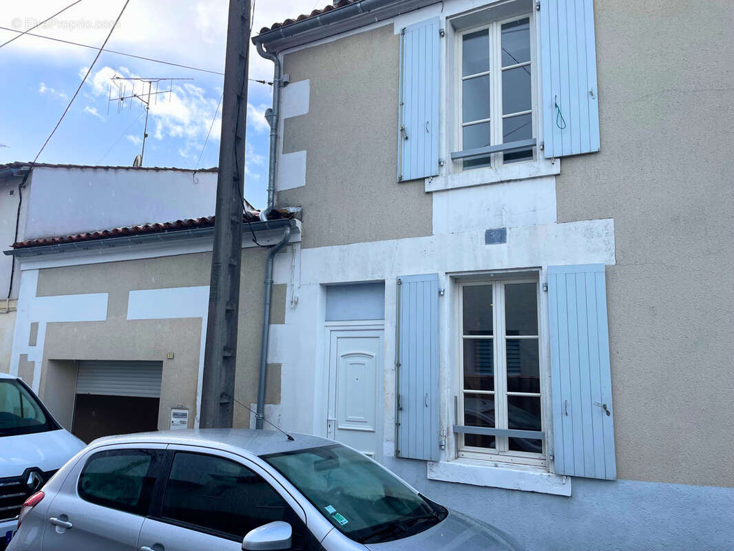 Maison à COGNAC