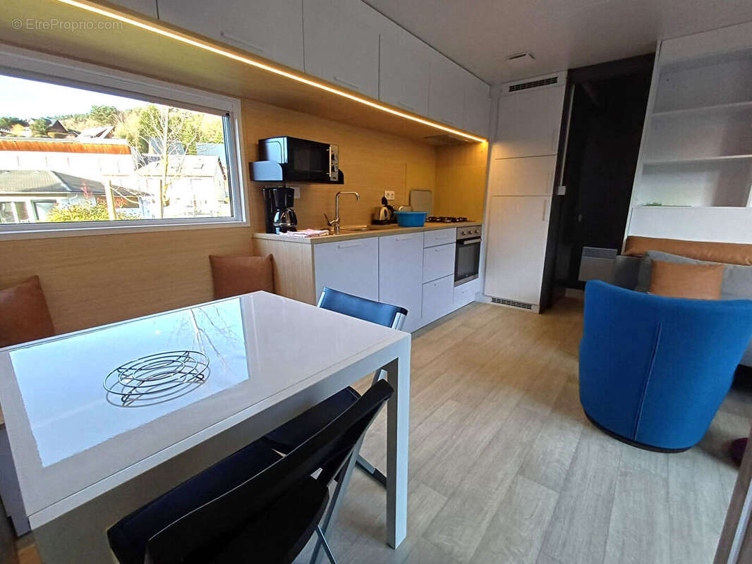 Appartement à CHAMBON-SUR-LAC