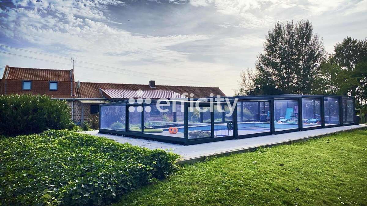 Maison à NOMAIN