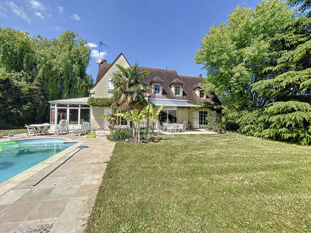 Maison à CHAUMONTEL