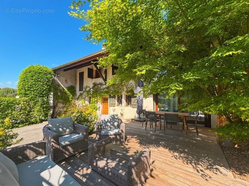 Maison à PREVESSIN-MOENS