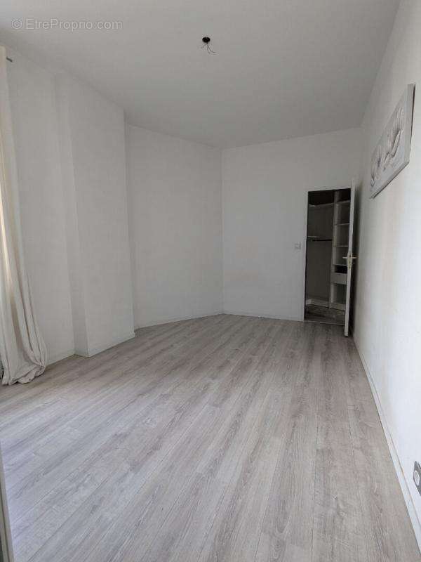 Appartement à TASSIN-LA-DEMI-LUNE
