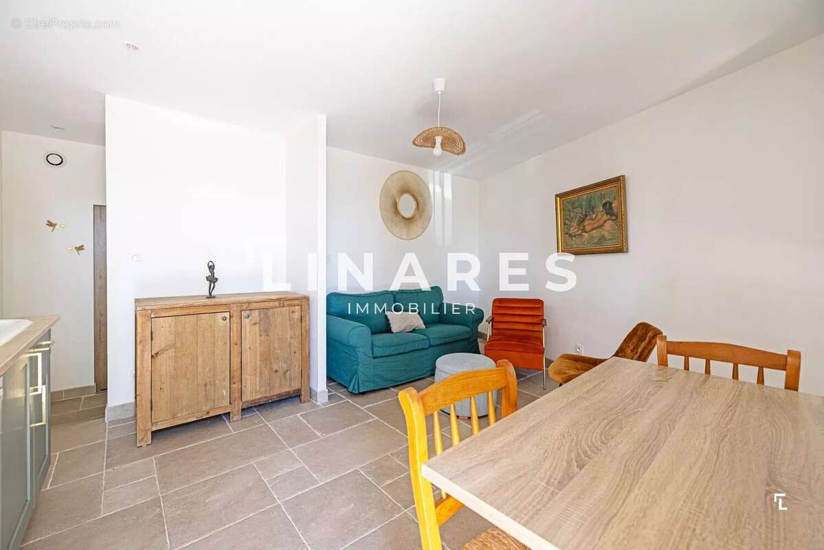 Appartement à MARSEILLE-11E