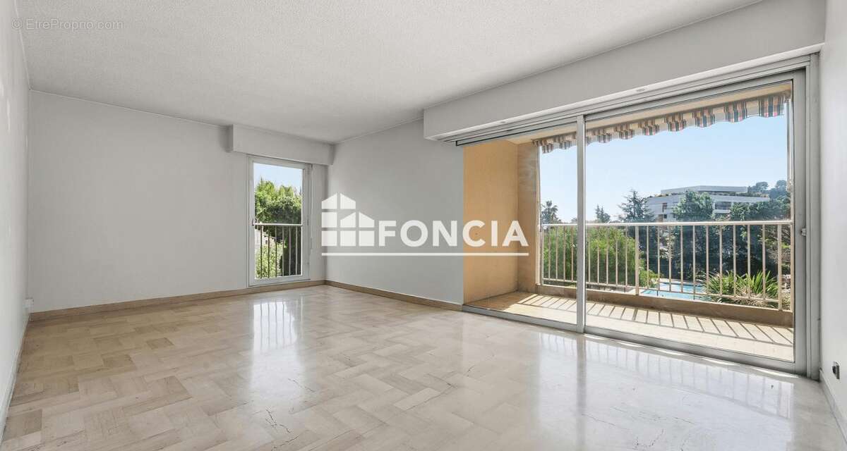 Appartement à CAGNES-SUR-MER
