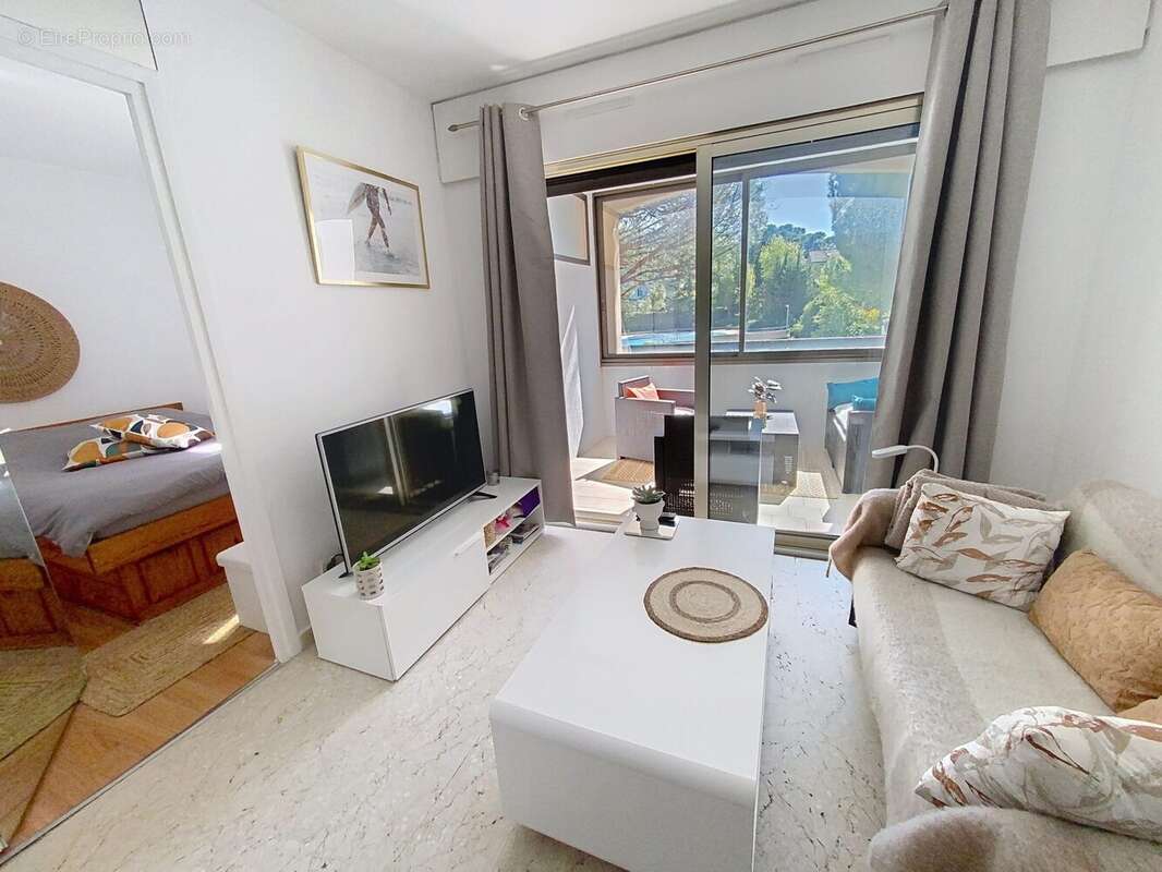 Appartement à MOUGINS