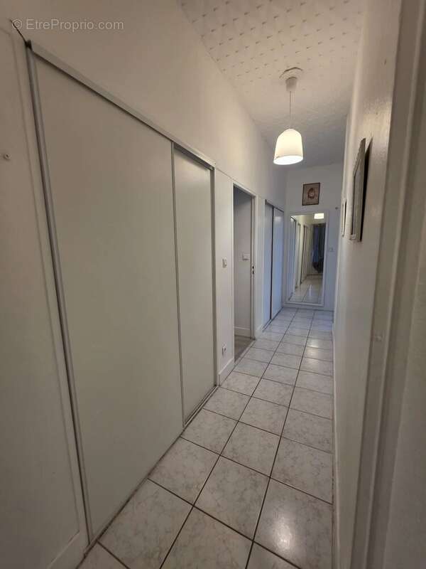 Appartement à SAINT-ETIENNE