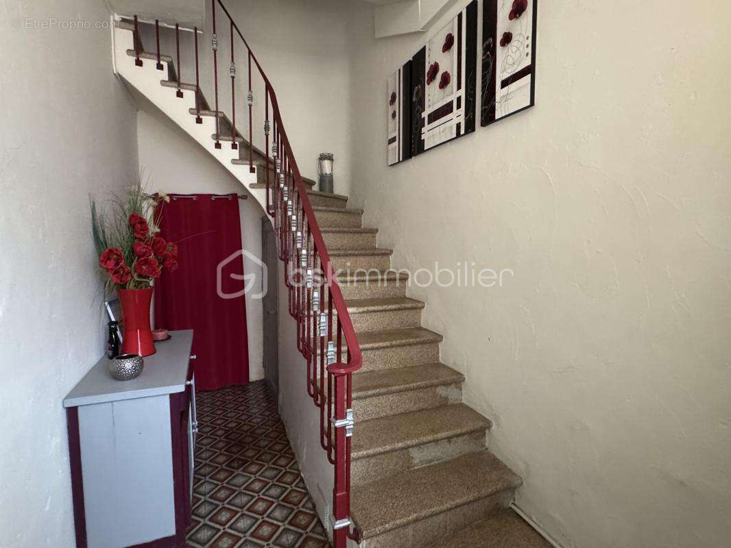 Appartement à LEZIGNAN-CORBIERES
