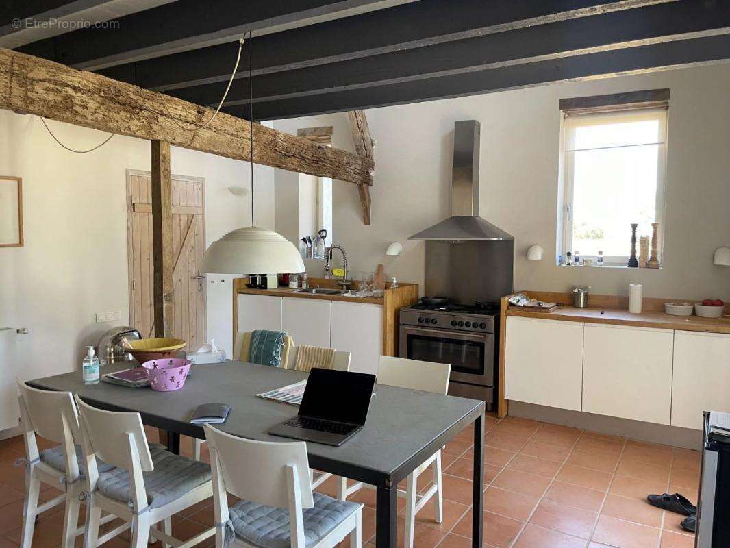 Maison à AMBAX