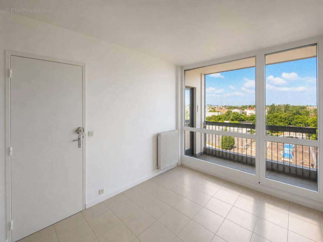 Appartement de 3 pièces de 52 m² à Neuilly-sur-Marne - photo 9