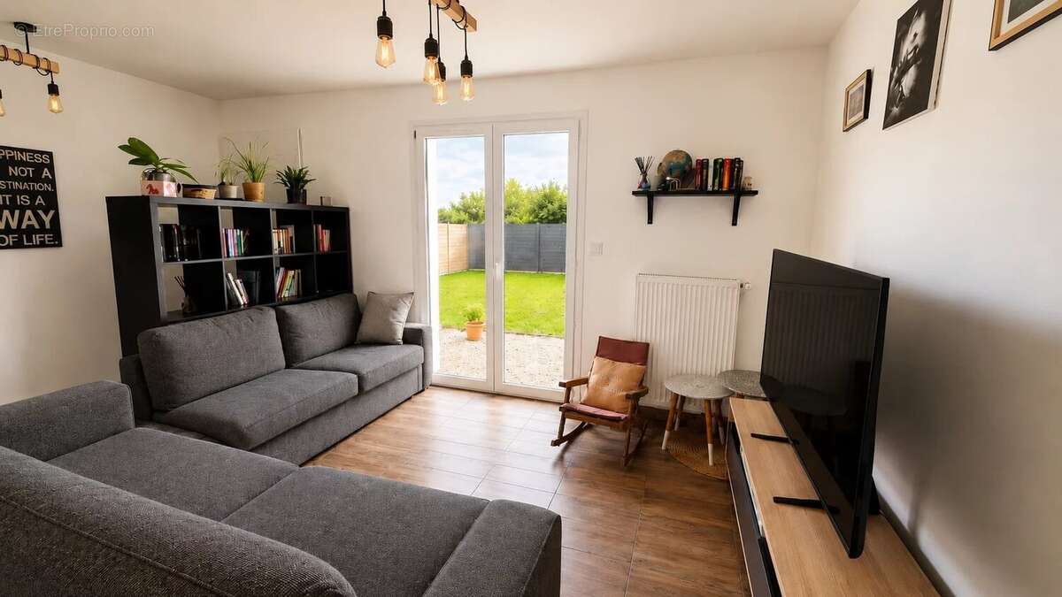 Maison contemporaine de plain-pied – 104 m² habitables – Terrain de 836 m² – Étroussat - photo 2