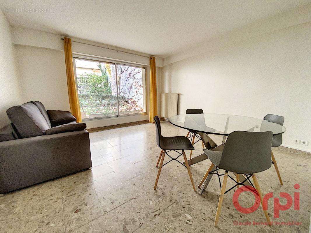 Appartement à PARIS-13E