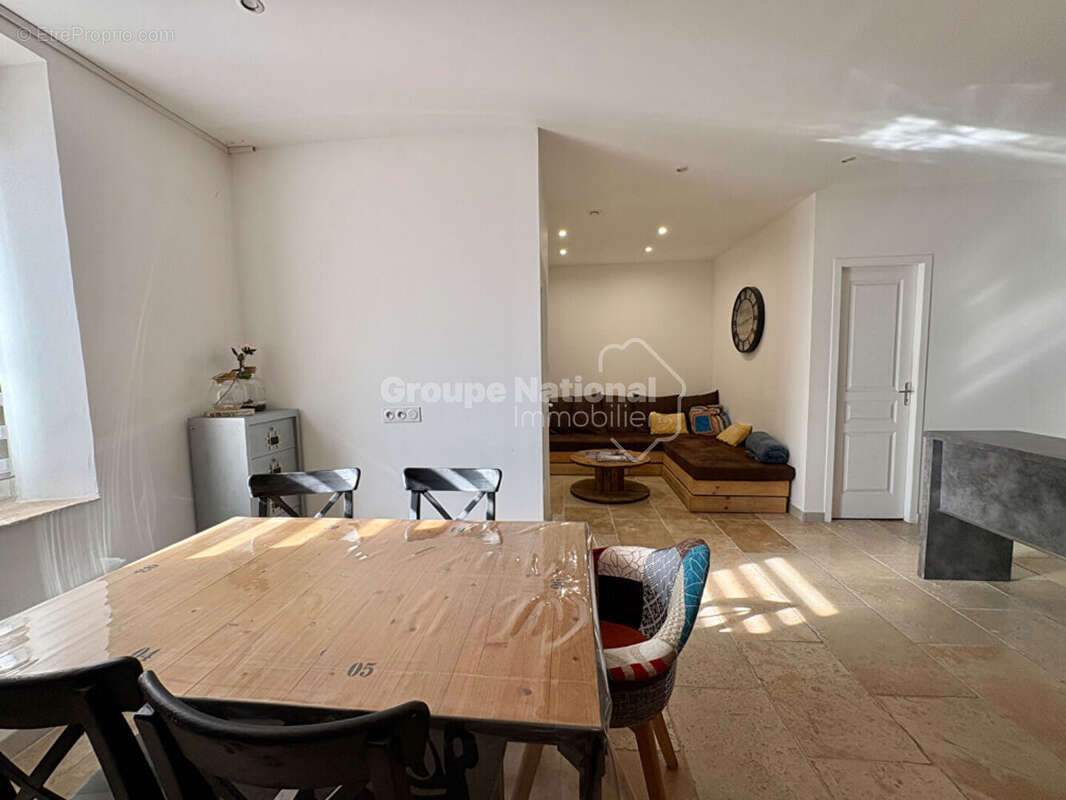 Appartement à MARSEILLE-16E