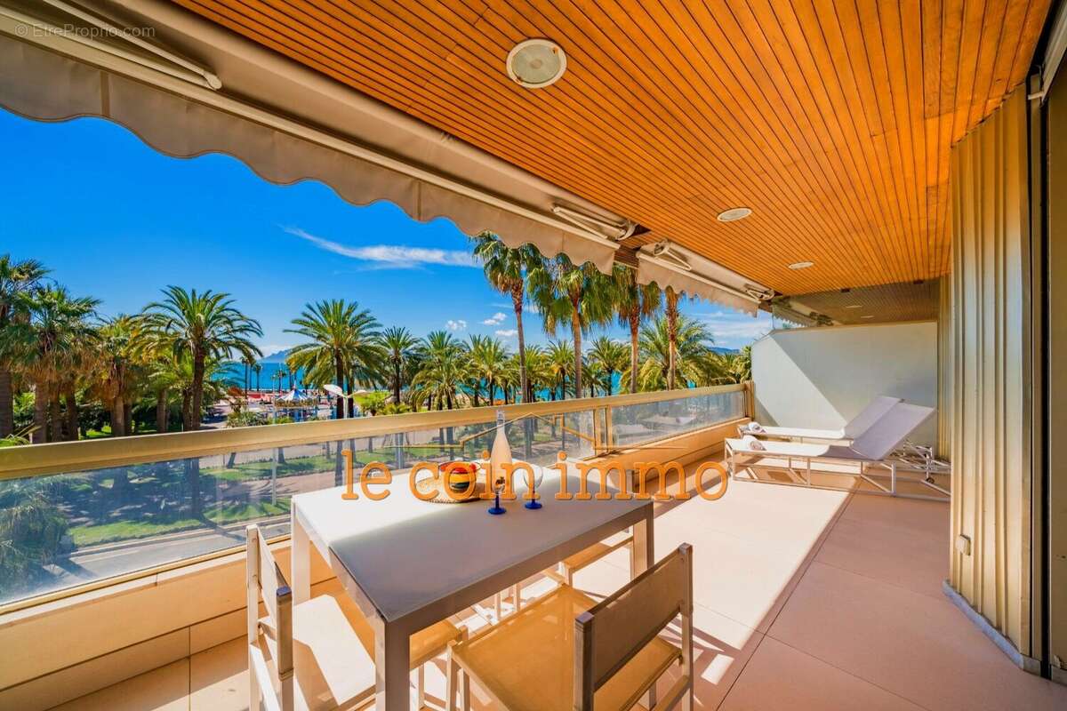 Appartement à CANNES