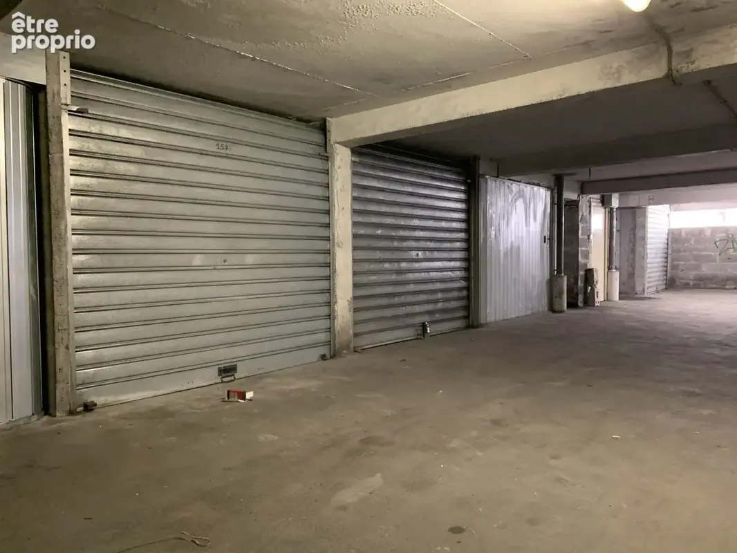 Nice Ouest, proche aéroport, bus et station de tramway, garage fermé dans immeuble sécurisé à 19800 euros - photo 3