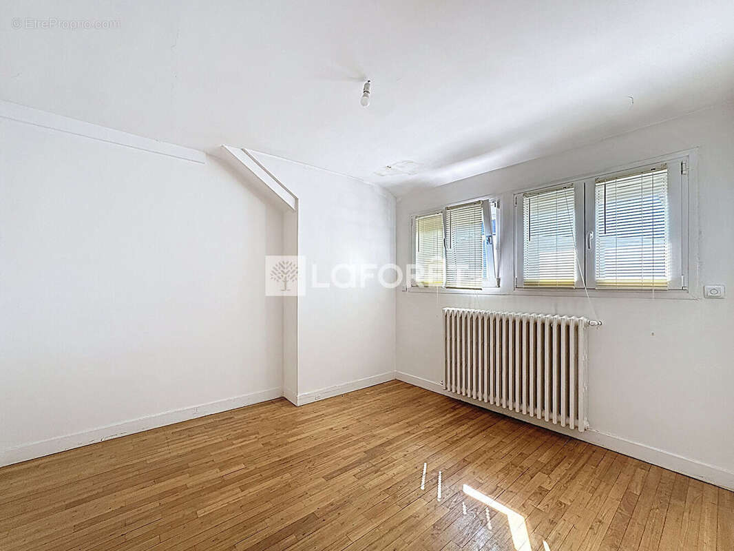 Maison à BONNEUIL-SUR-MARNE