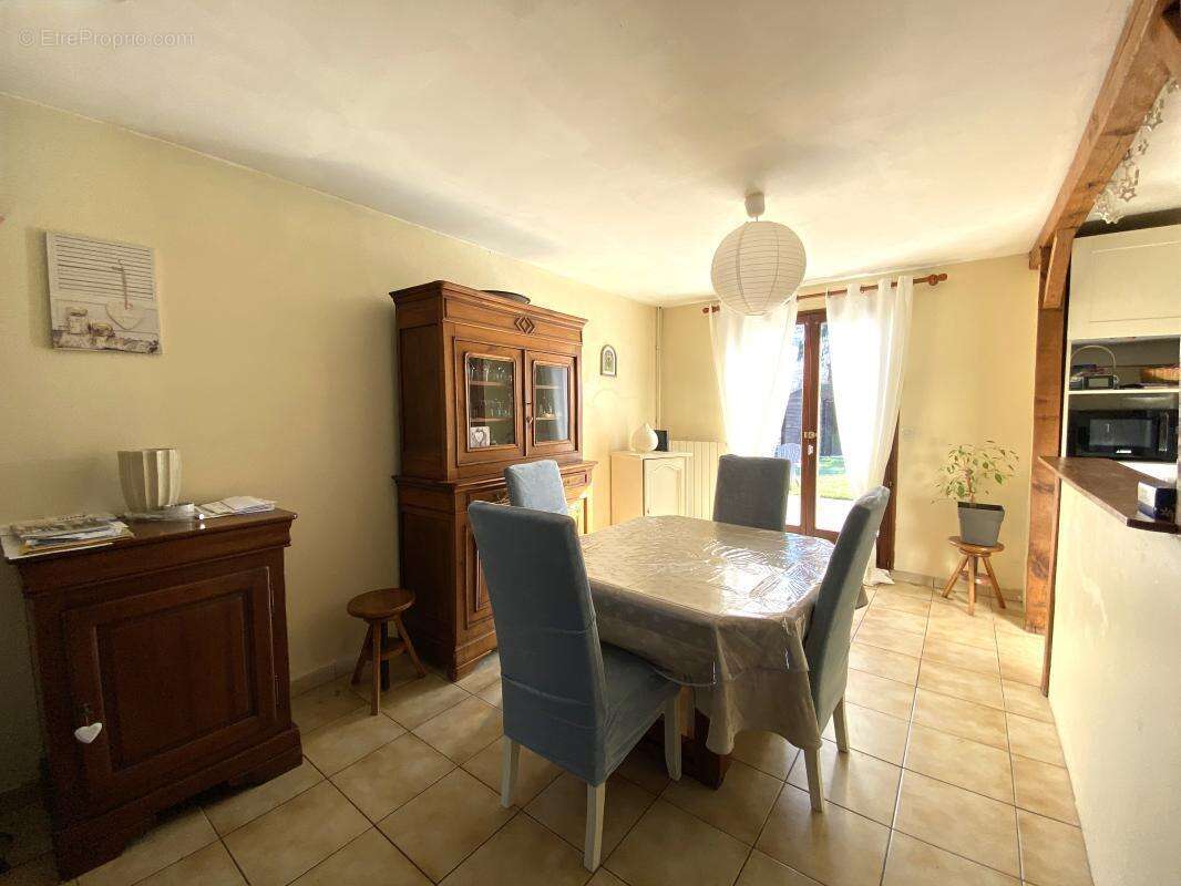 Maison à ROSNY-SUR-SEINE