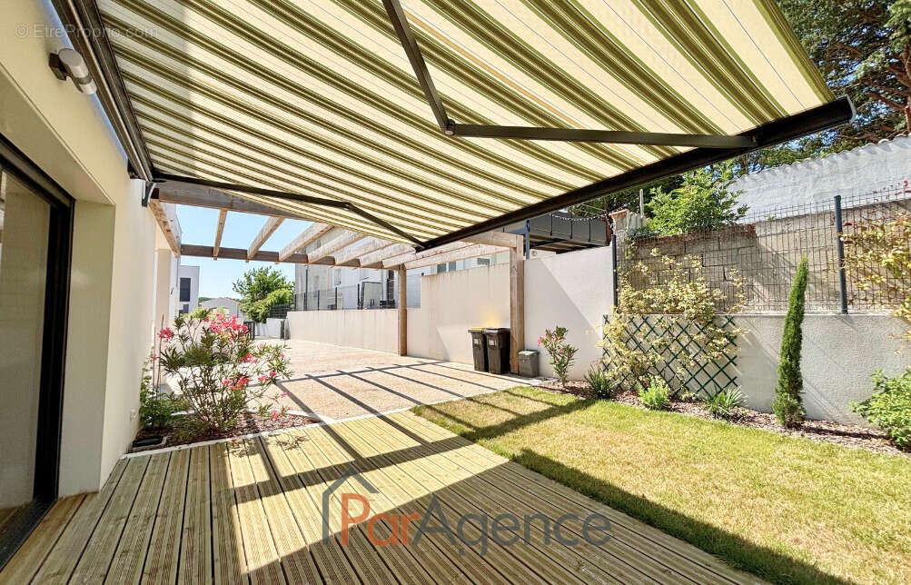 Maison à VAUX-SUR-MER