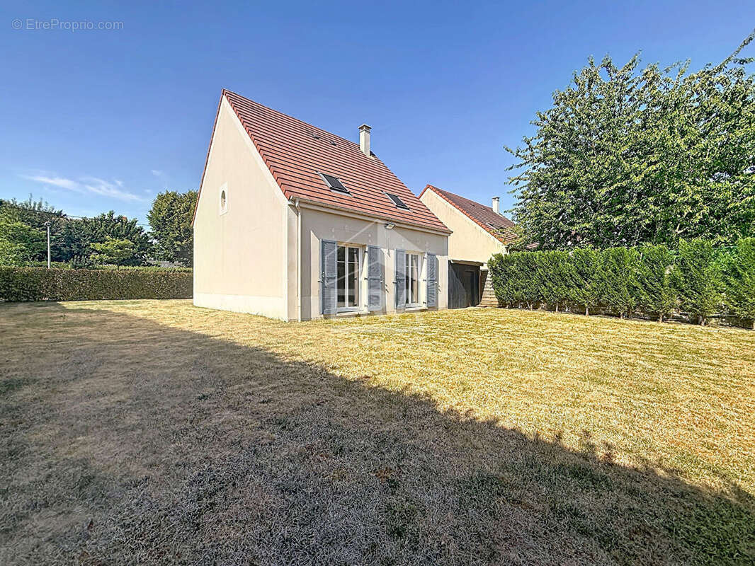 Maison à ANGERVILLE