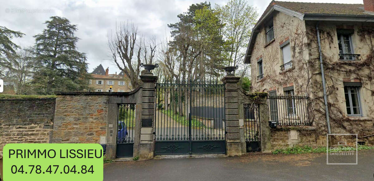 Maison à CHASSELAY