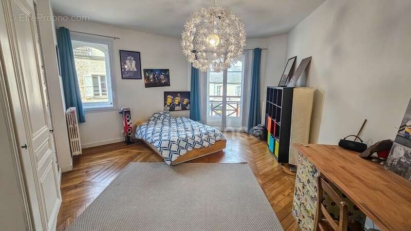 Maison à MORIGNY-CHAMPIGNY