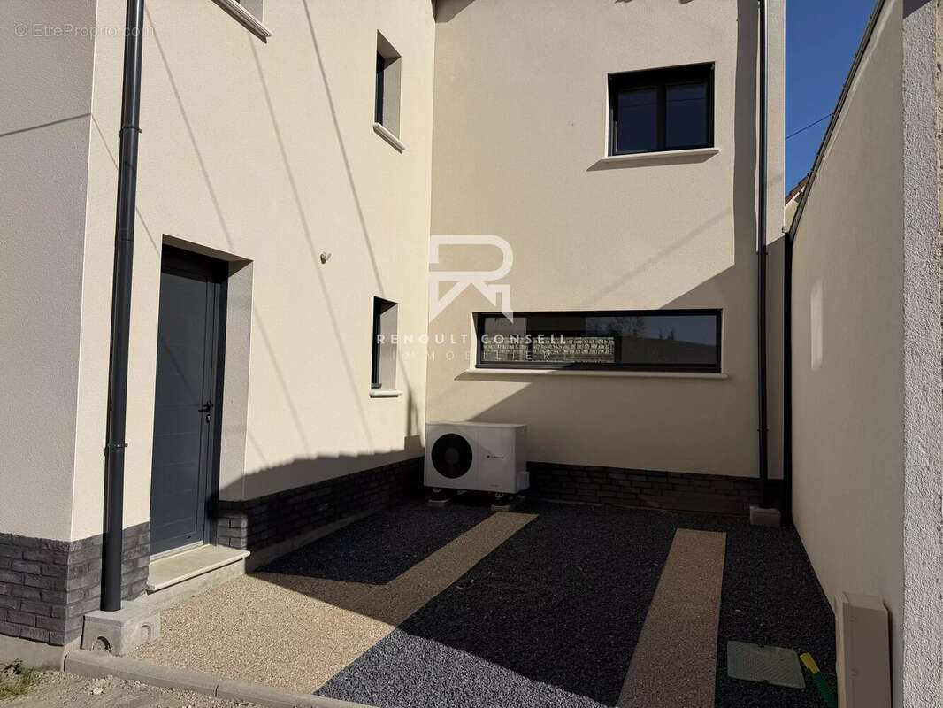 Maison à SOTTEVILLE-LES-ROUEN