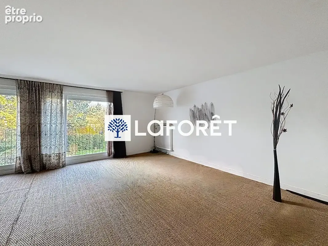 Appartement T3 avec terrasse à Saint-Nom-la-Bretèche - photo 2
