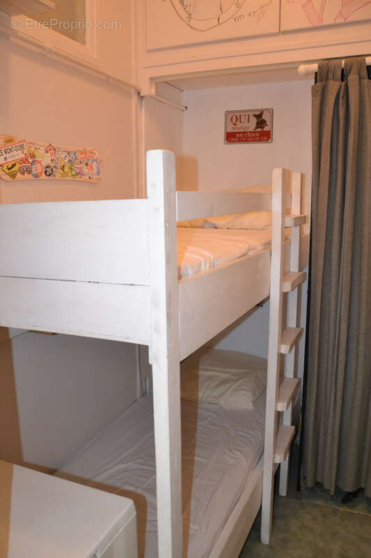 Spacieux T2 bis de 43 m2 avec balcon, vue sur le Sancy et parking privatif - photo 8