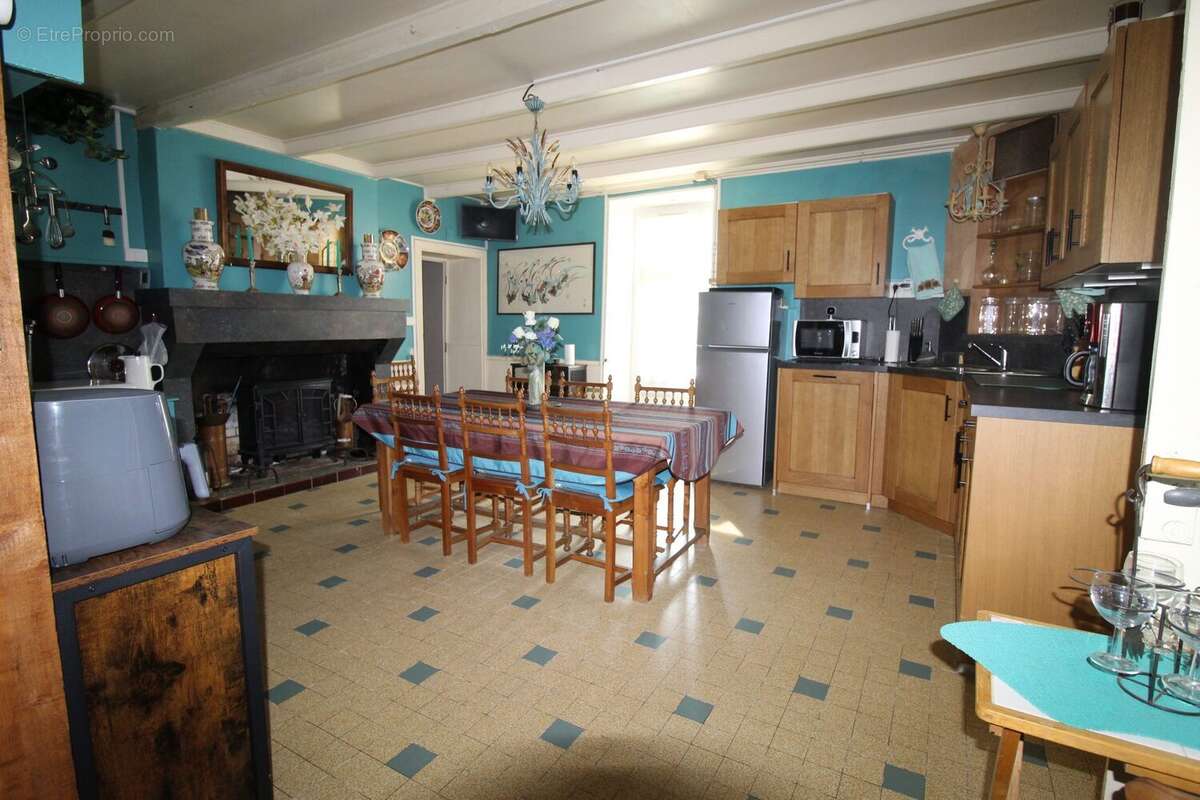 Maison 139 m² à Puyravault  - photo 4