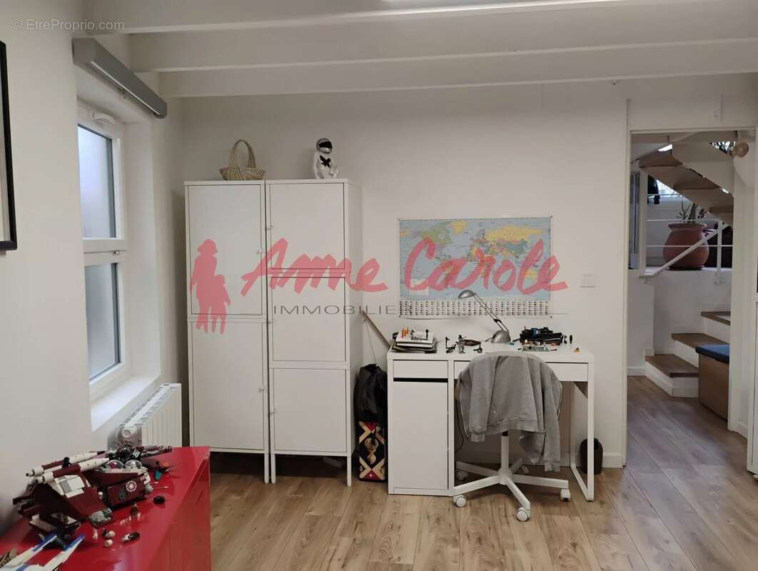 Appartement à PARIS-20E
