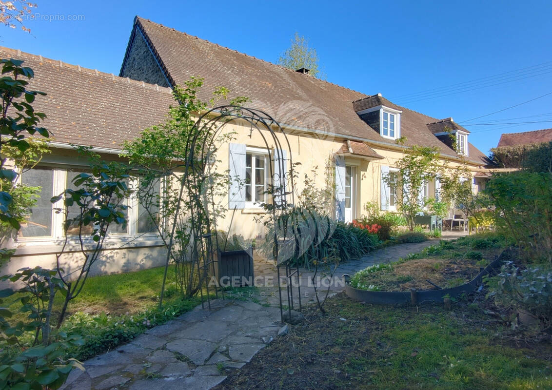 Maison à HERMES